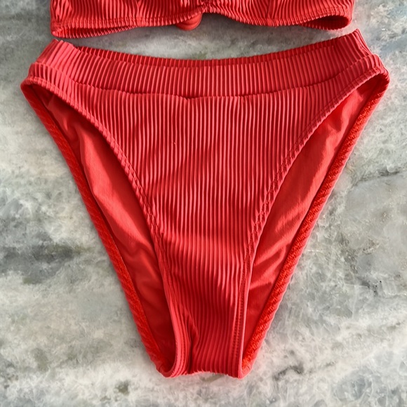 Luli Fama bikini set - Picture 2 of 10